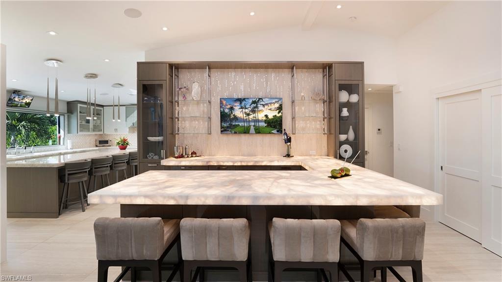 ROYAL HARBOR - Residential