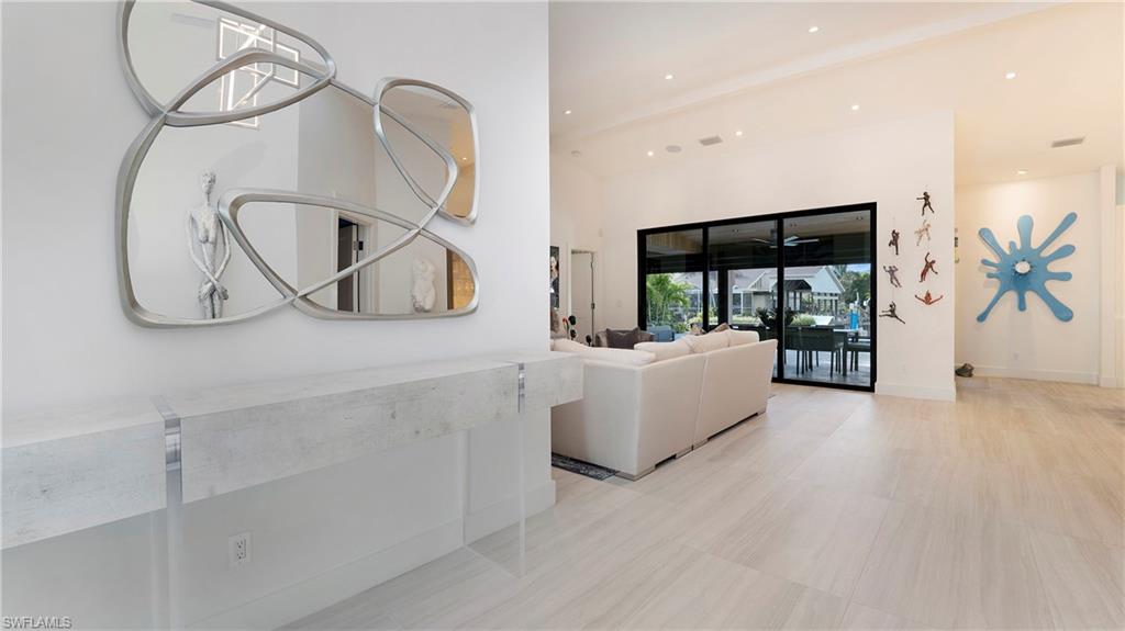 ROYAL HARBOR - Residential