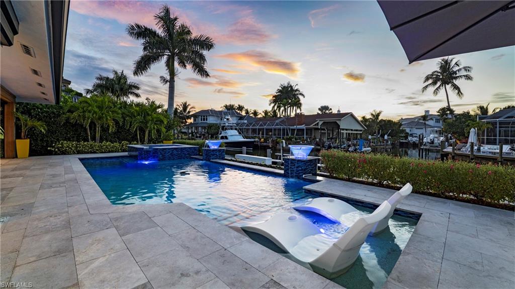 ROYAL HARBOR - Residential