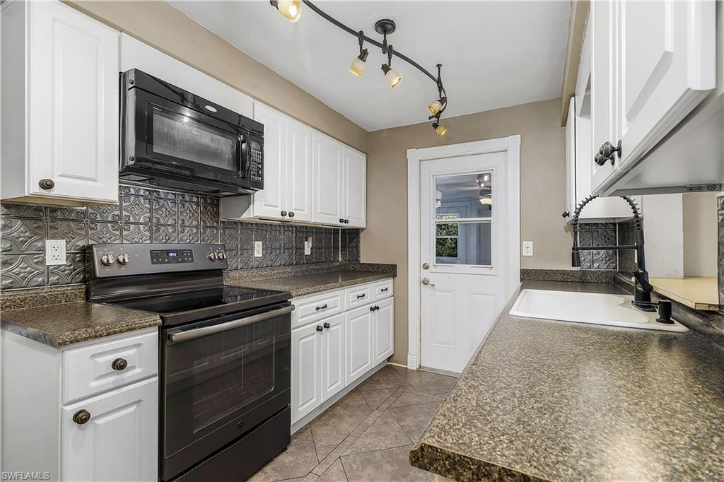 LEELAND HEIGHTS - Residential