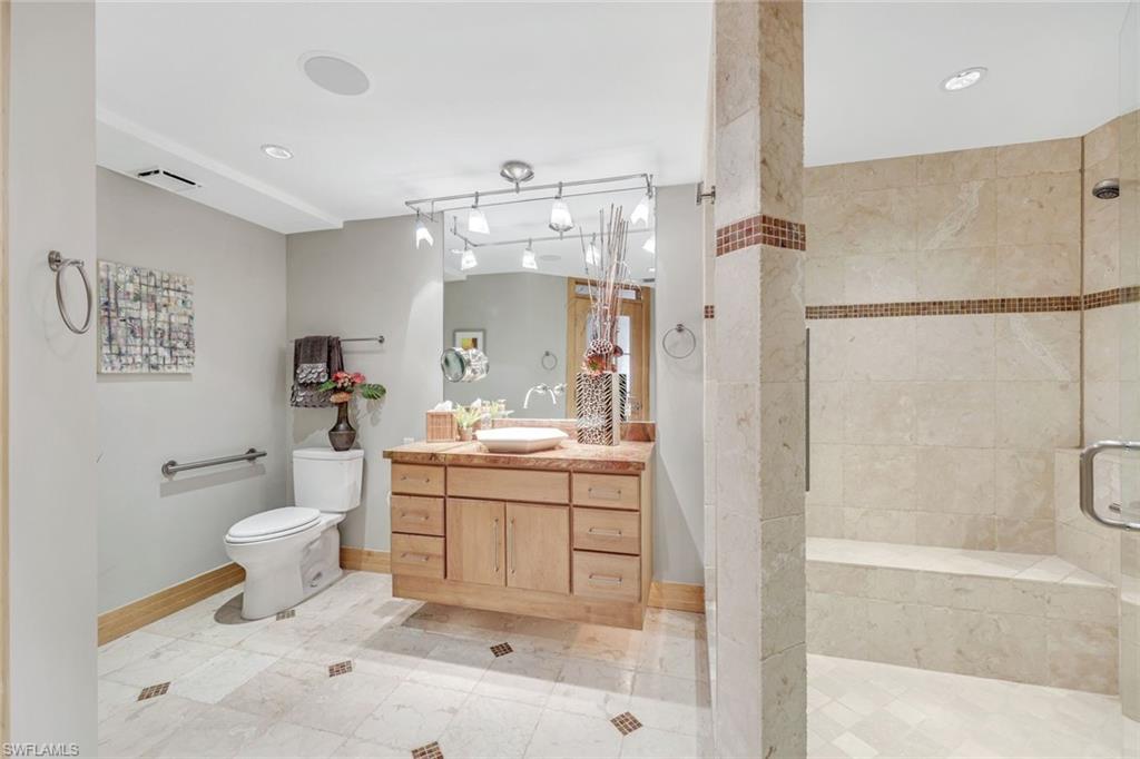 SUMMIT HOUSE OF MARCO - Residential Lease