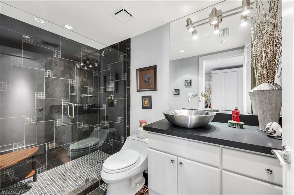 SUMMIT HOUSE OF MARCO - Residential Lease