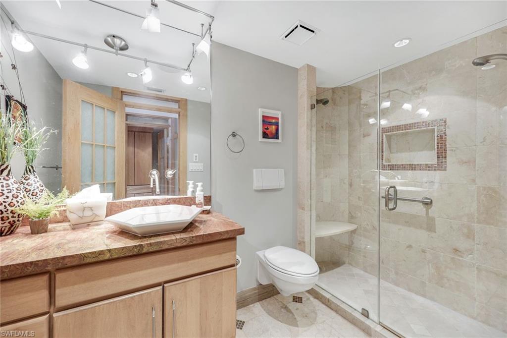 SUMMIT HOUSE OF MARCO - Residential Lease