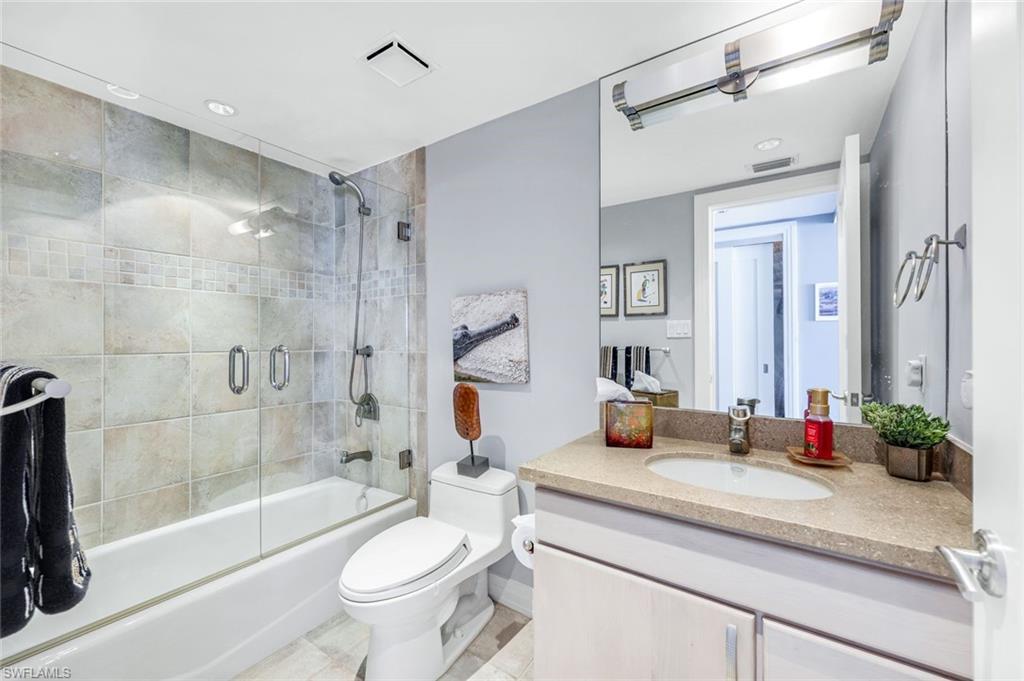 SUMMIT HOUSE OF MARCO - Residential Lease