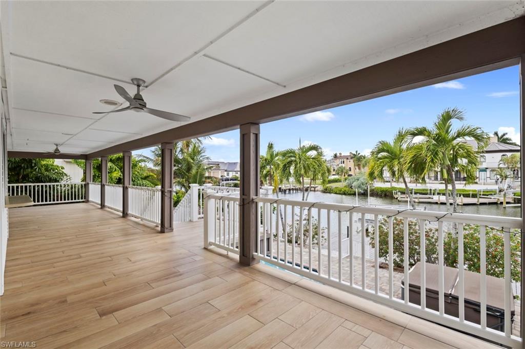 SIESTA ISLES - Residential