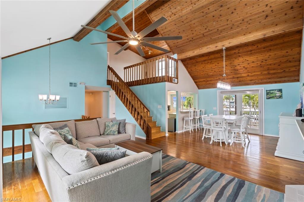 SIESTA ISLES - Residential