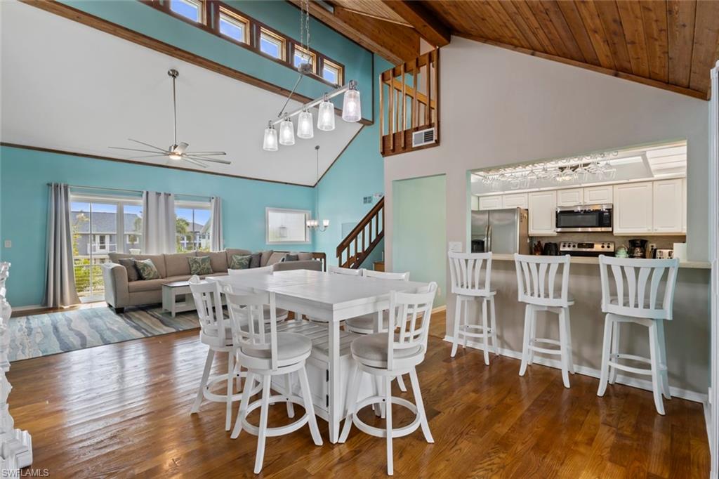 SIESTA ISLES - Residential