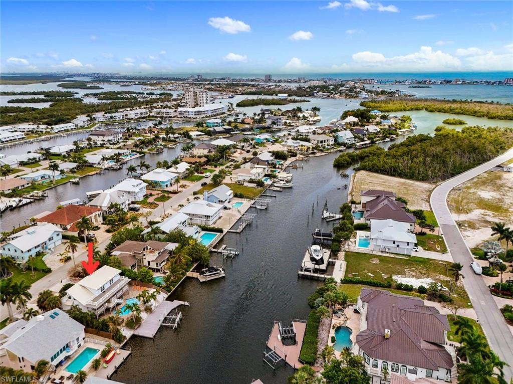 SIESTA ISLES - Residential