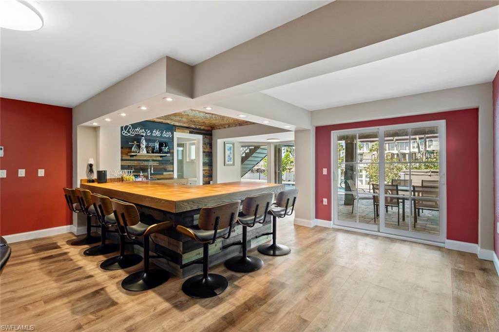 SIESTA ISLES - Residential