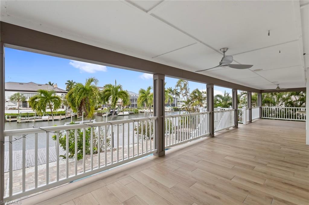 SIESTA ISLES - Residential