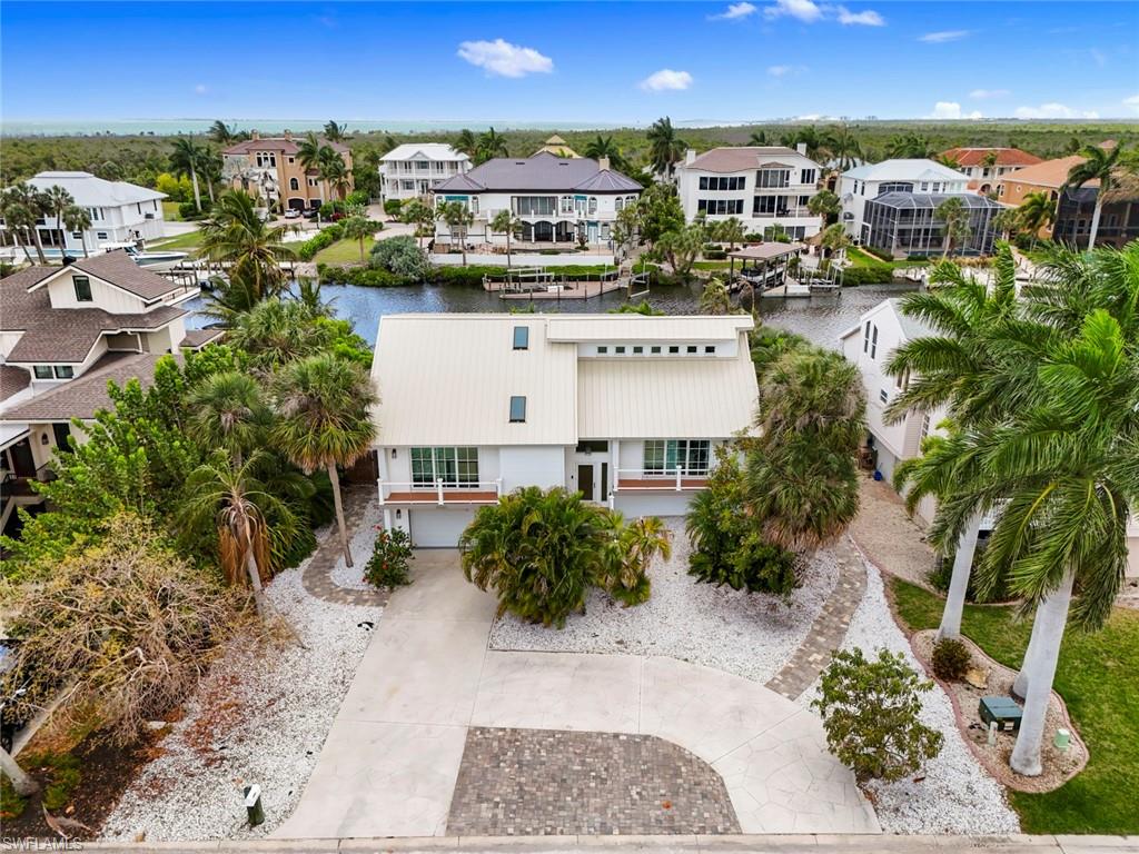 SIESTA ISLES - Residential