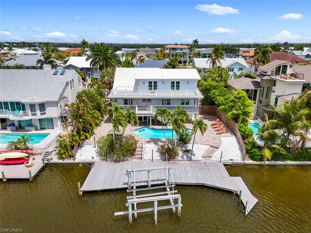 SIESTA ISLES - Residential