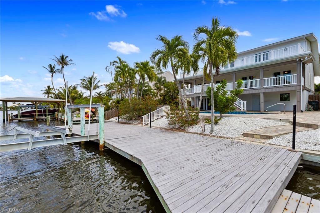 SIESTA ISLES - Residential