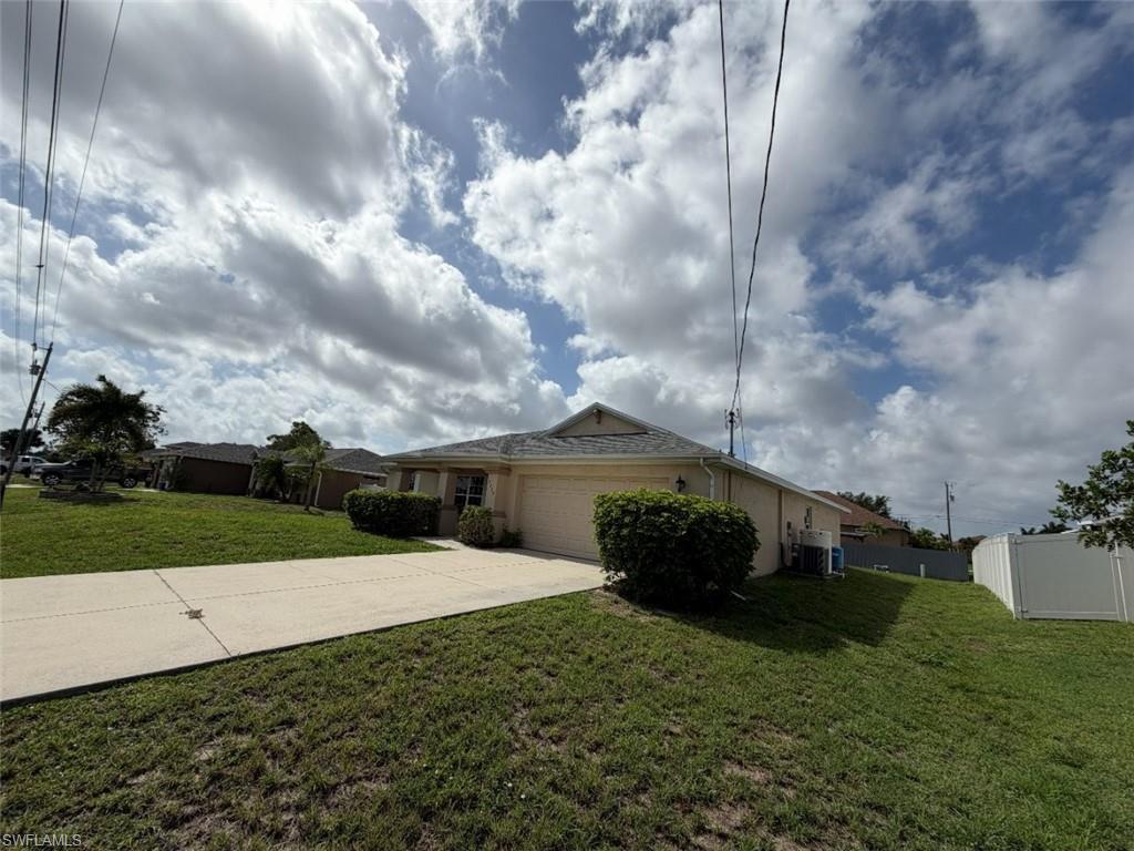 CAPE CORAL - Residential