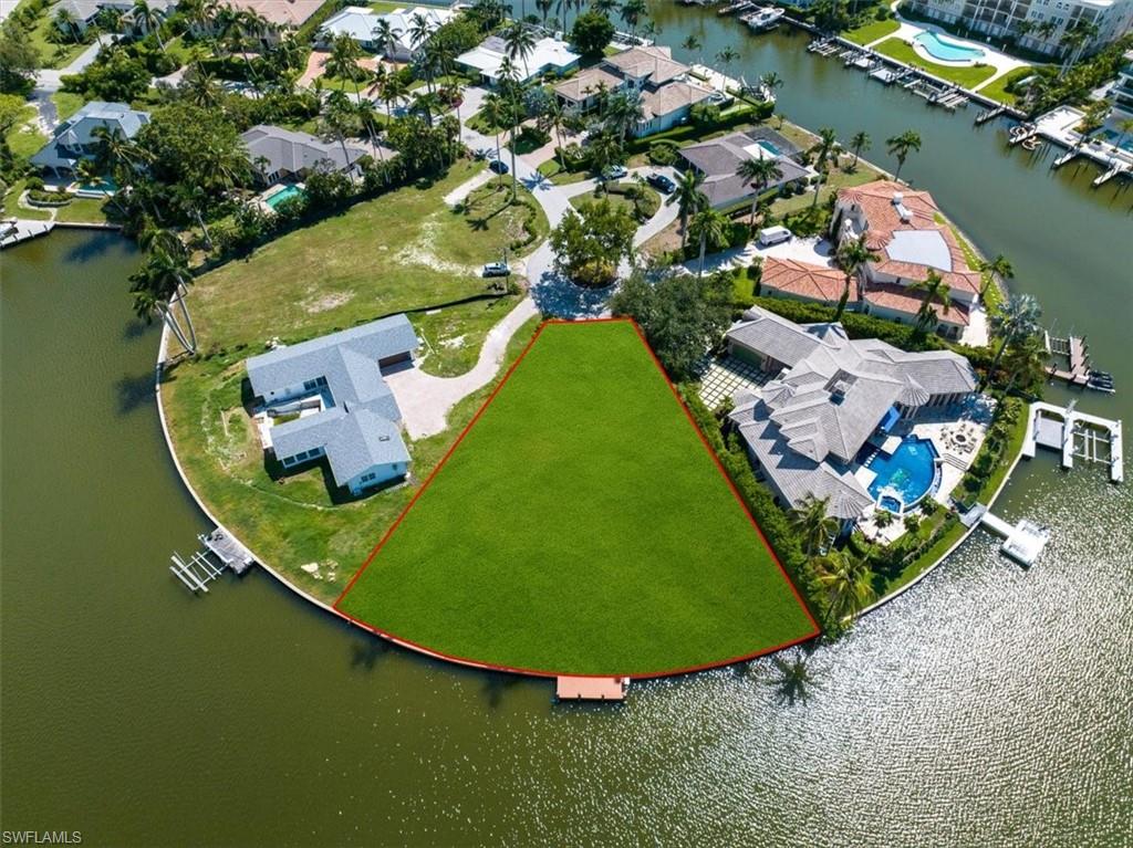 MOORINGS - Residential