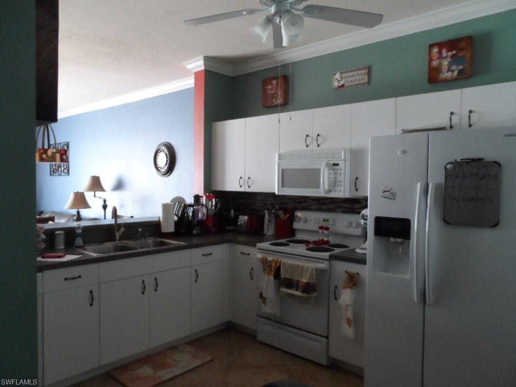 FOREST LAKE TOWNHOMES - Residential