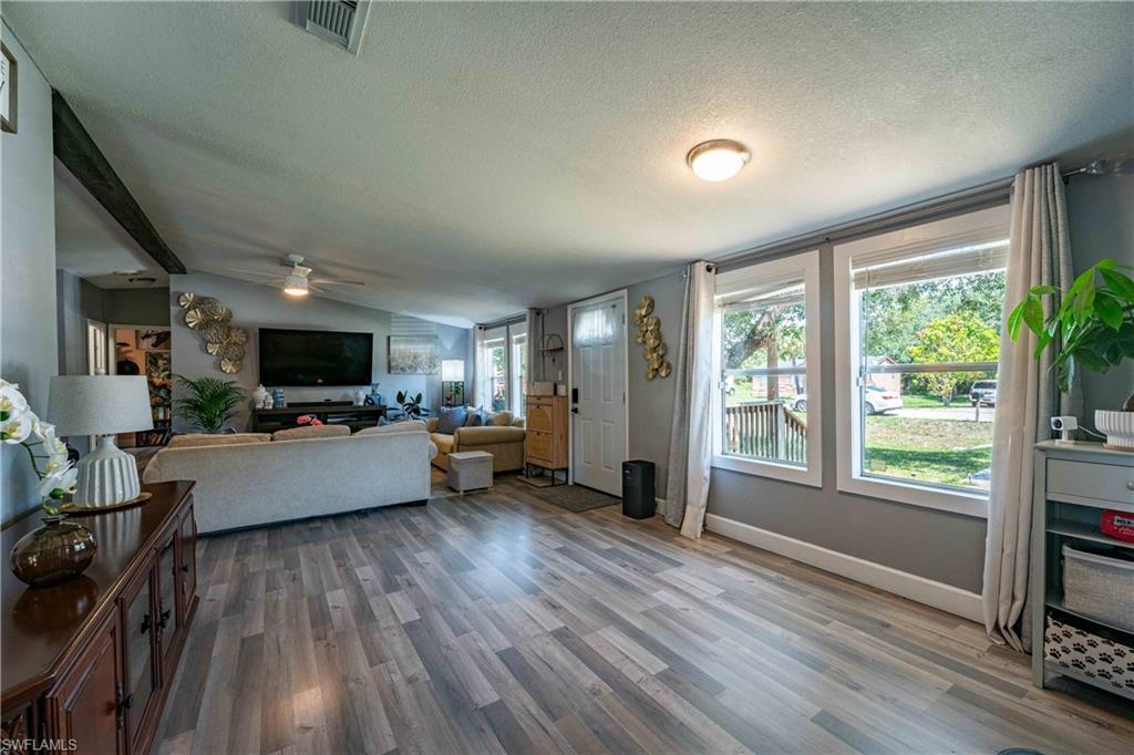 TANGLEWOOD OAKS - Residential