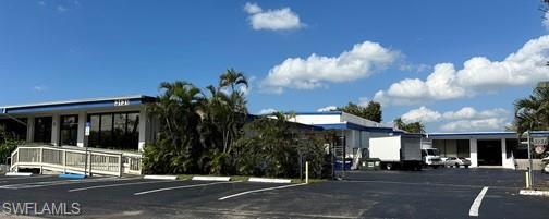3131 E Riverside DR