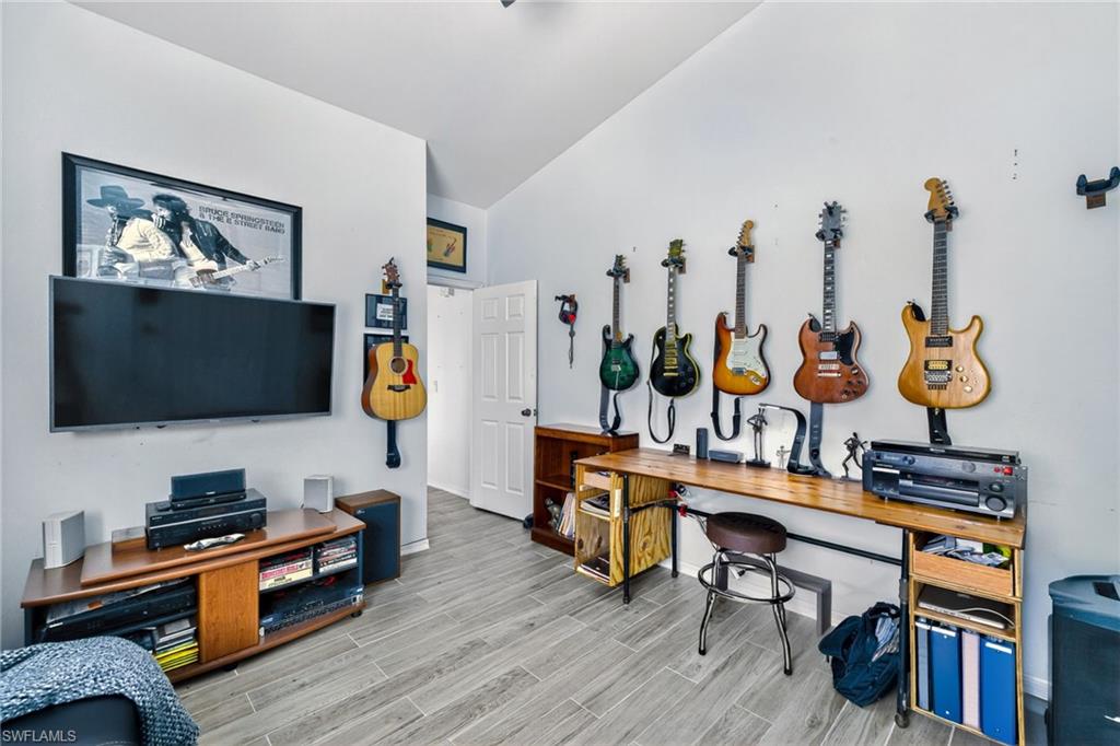 THE GROVE - Residential