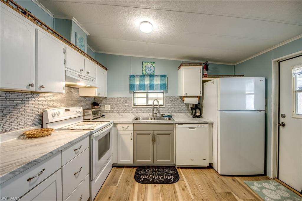 PINE ISLAND COVE - Residential