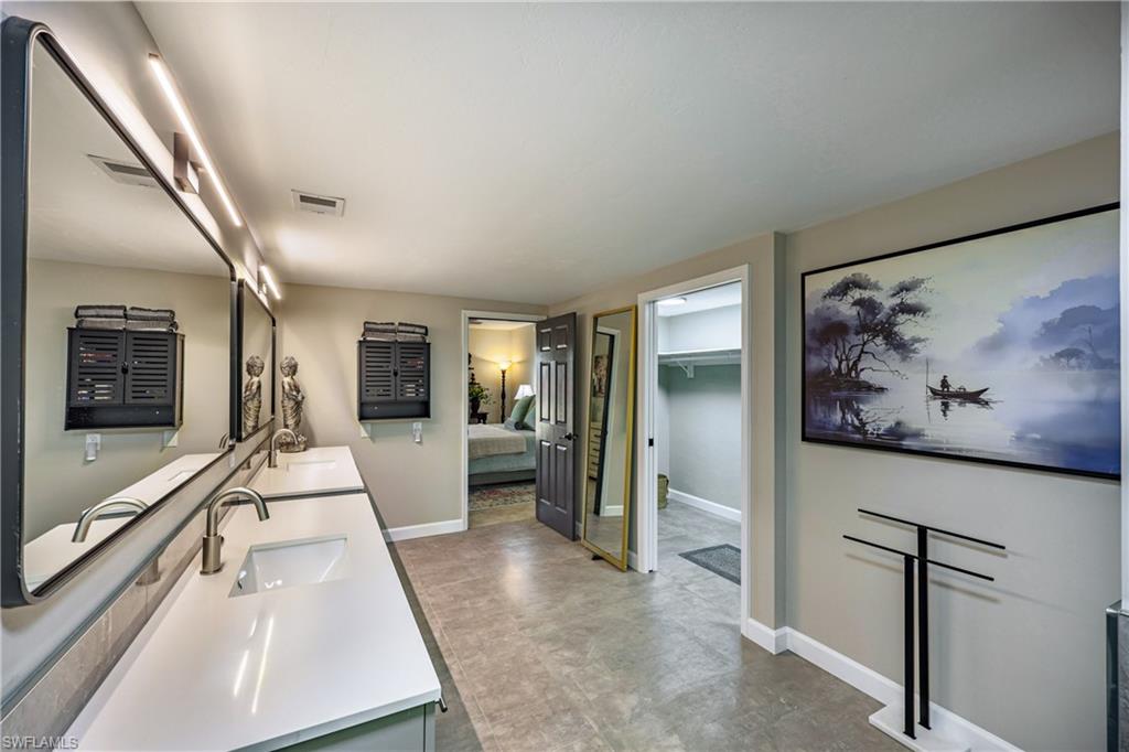 HYDE PARK - Residential