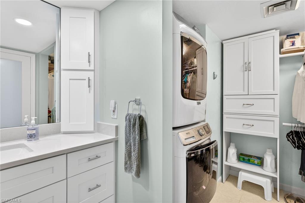 SUNSET SOUTH CONDO - Residential