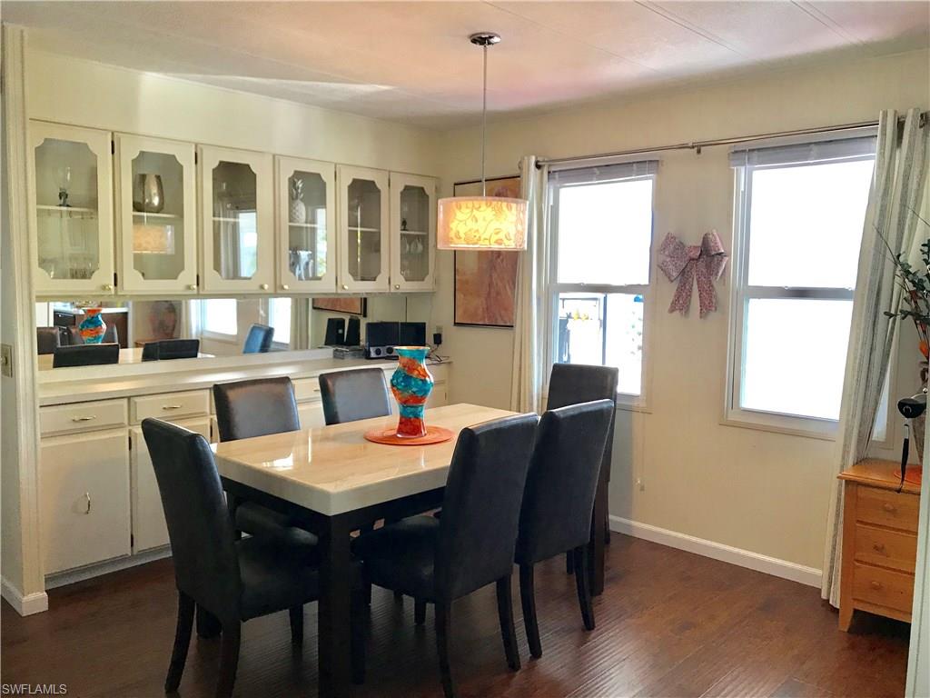 LAZY DAYS MOBILE VILLAGE - Residential