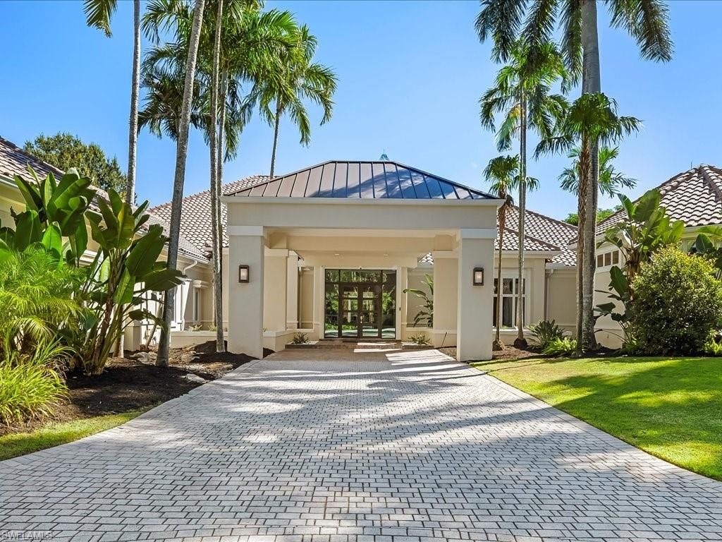 Photo of 656 Hickory RD, NAPLES, FL 34108 (MLS # 225074817)