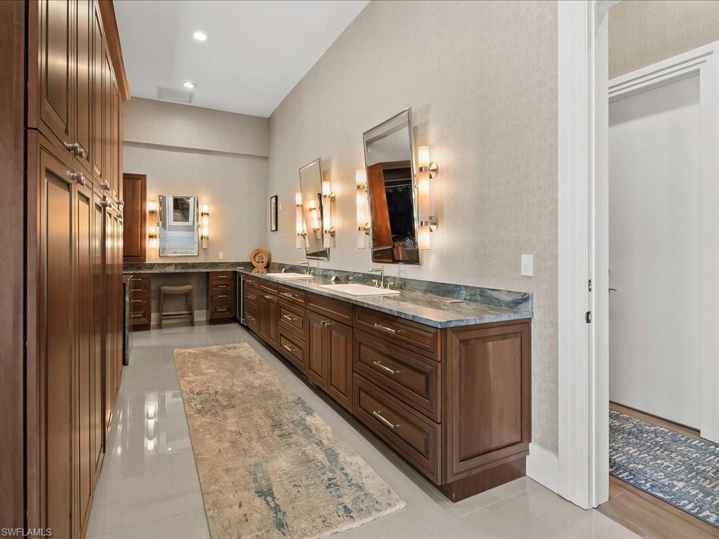 PINE RIDGE - Residential