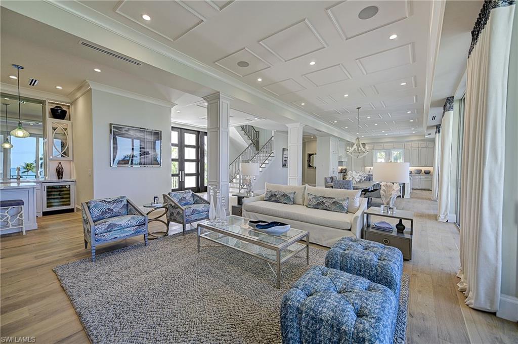 BAREFOOT BEACH - Residential