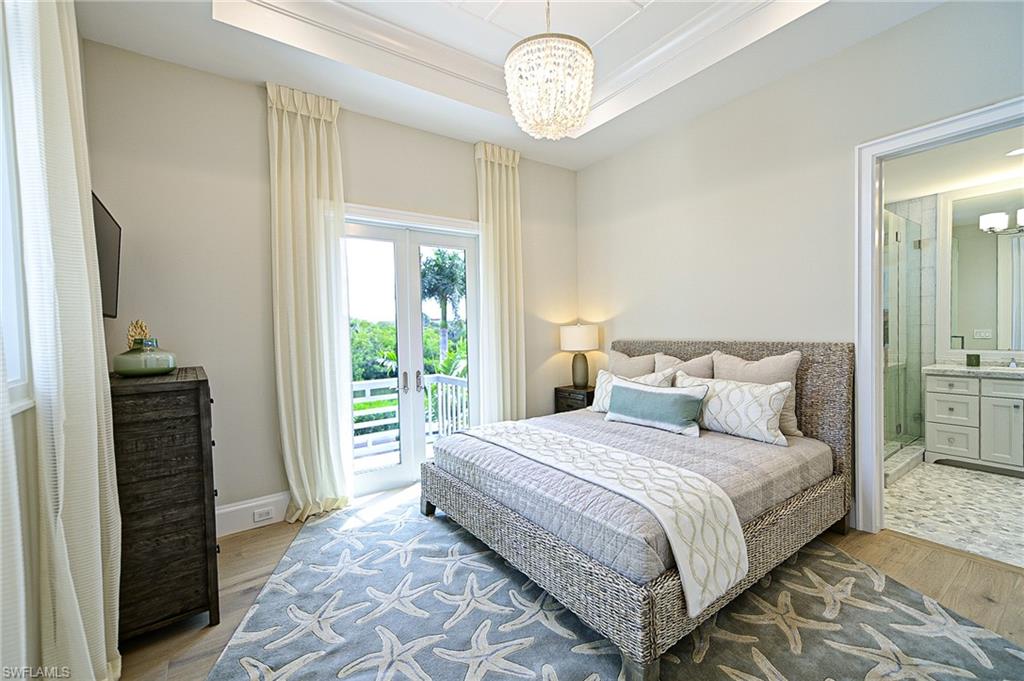 BAREFOOT BEACH - Residential