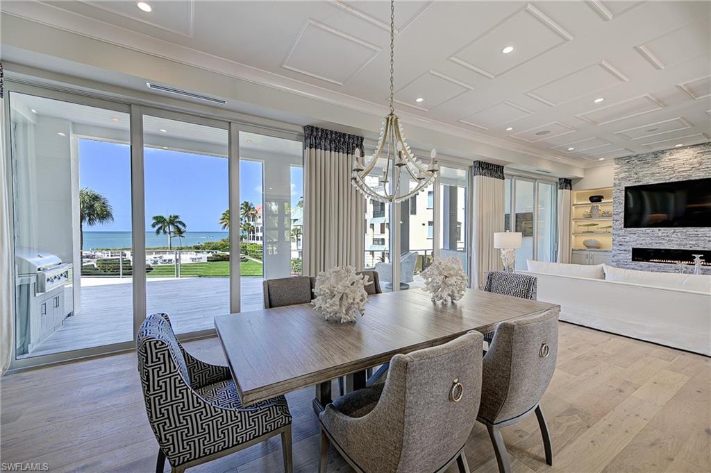 BAREFOOT BEACH - Residential