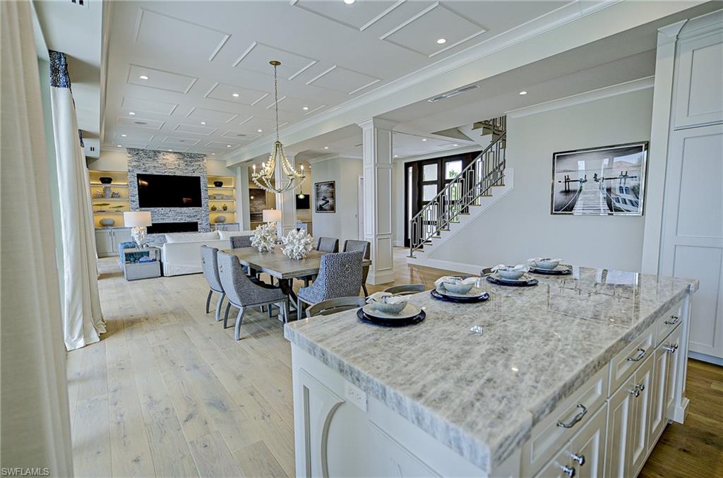 BAREFOOT BEACH - Residential