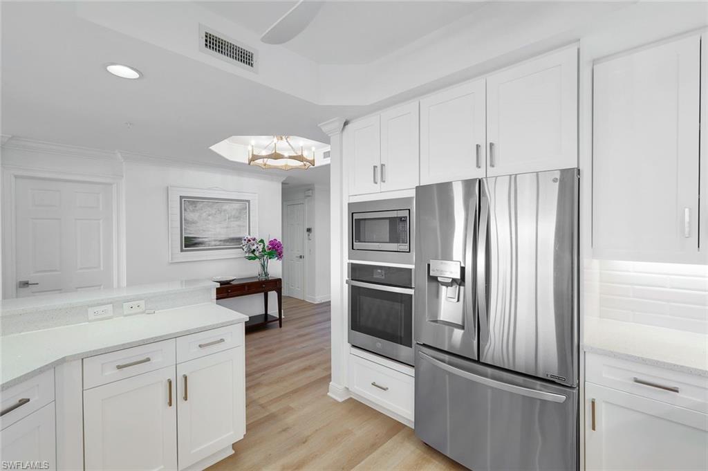 425 Cove Tower DR 1003