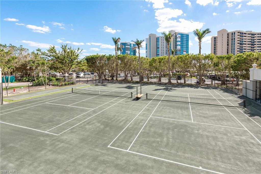 BRITTANY - Residential