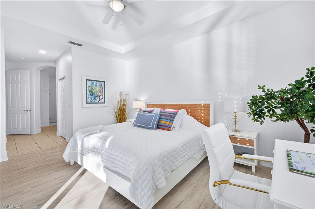 EDGEWATER - Residential