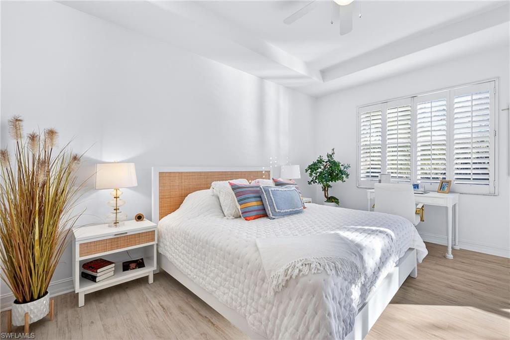 EDGEWATER - Residential