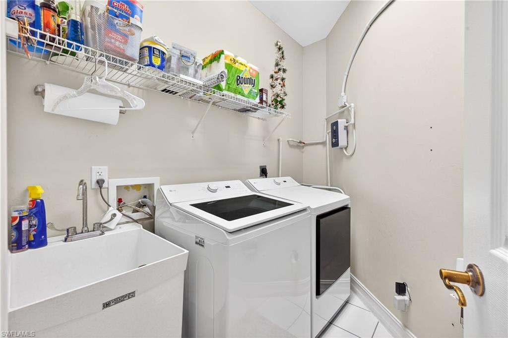 EDGEWATER - Residential