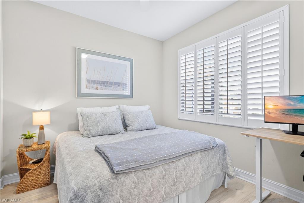 EDGEWATER - Residential