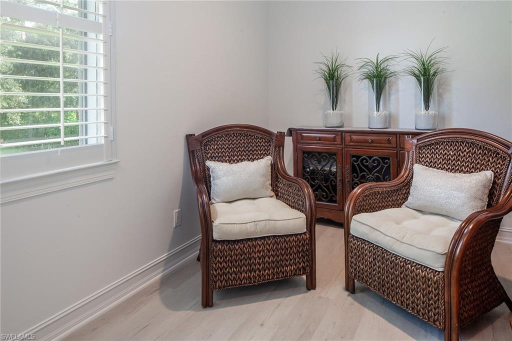 LIVINGSTON WOODS - Residential