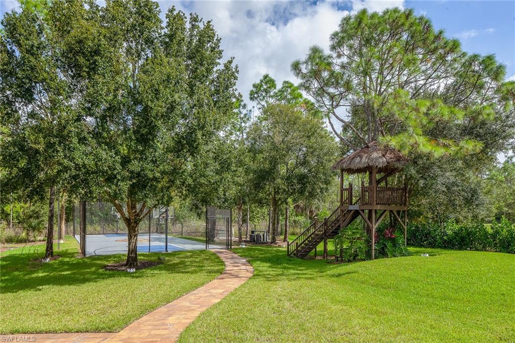 LIVINGSTON WOODS - Residential