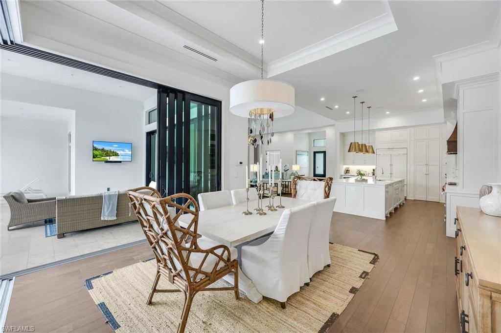 MOORINGS - Residential Lease