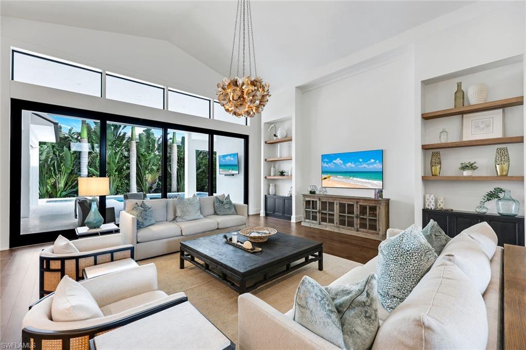 MOORINGS - Residential Lease