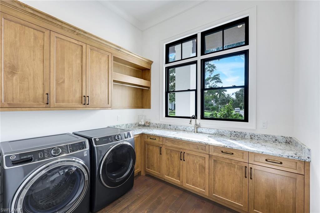 MOORINGS - Residential Lease