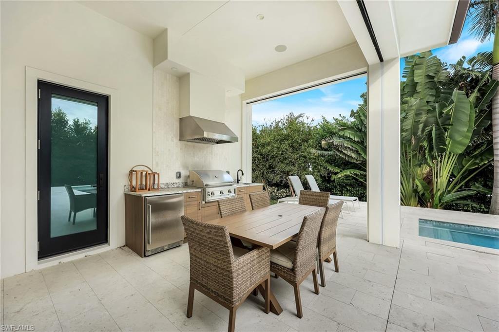 MOORINGS - Residential Lease