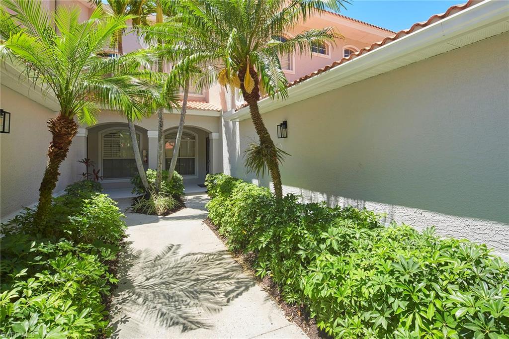 COLONIAL LINKS - Residential