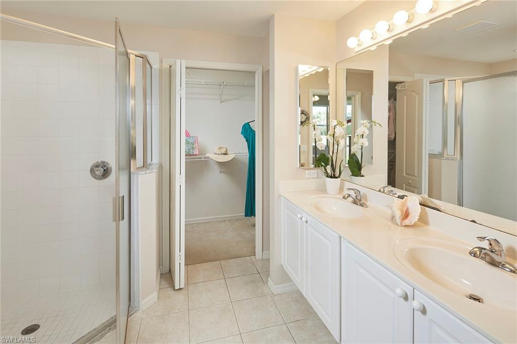 COLONIAL LINKS - Residential