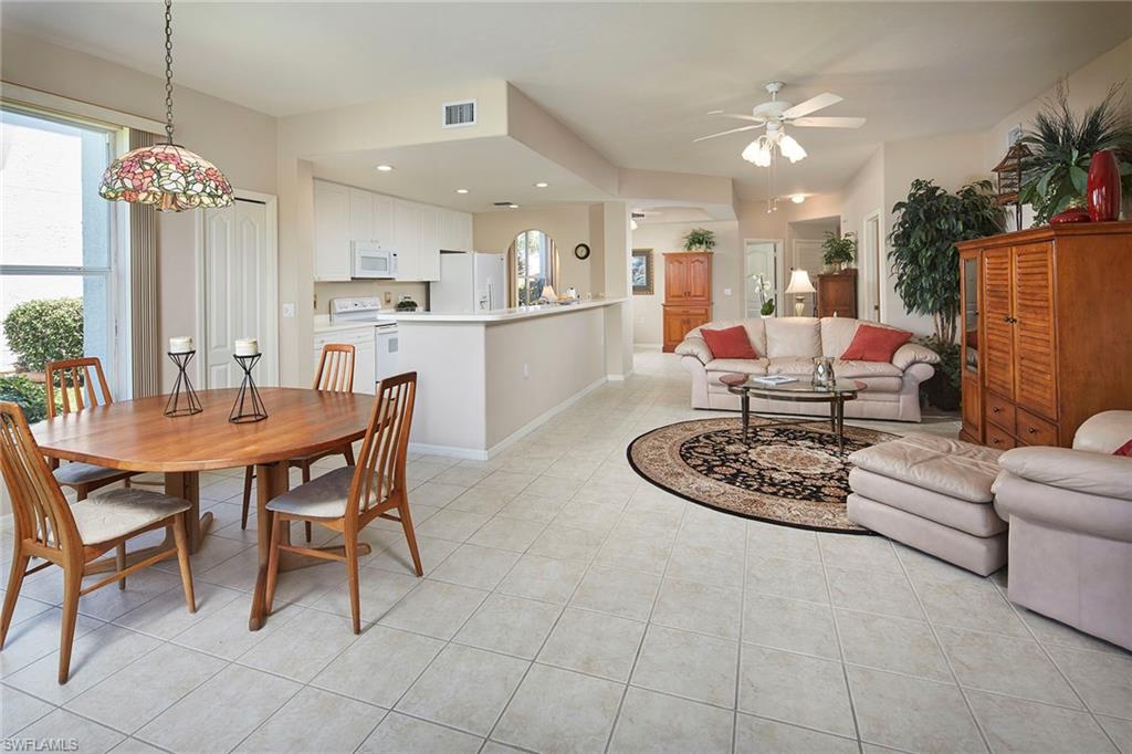 COLONIAL LINKS - Residential