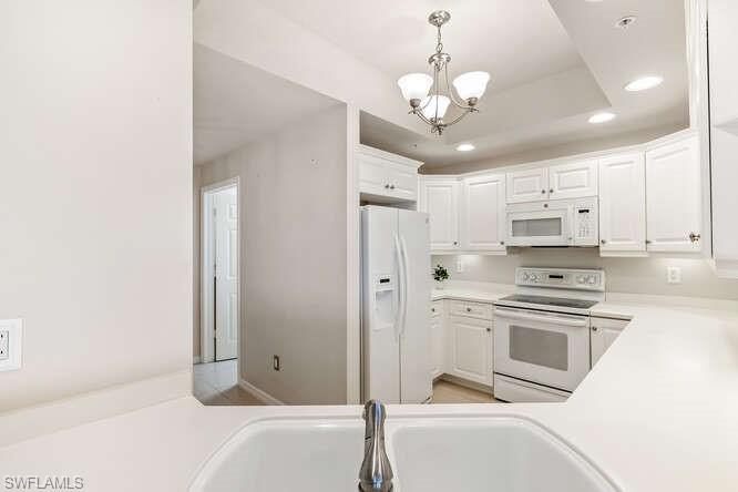 TOWER POINTE AT ARBOR TRACE - Residential