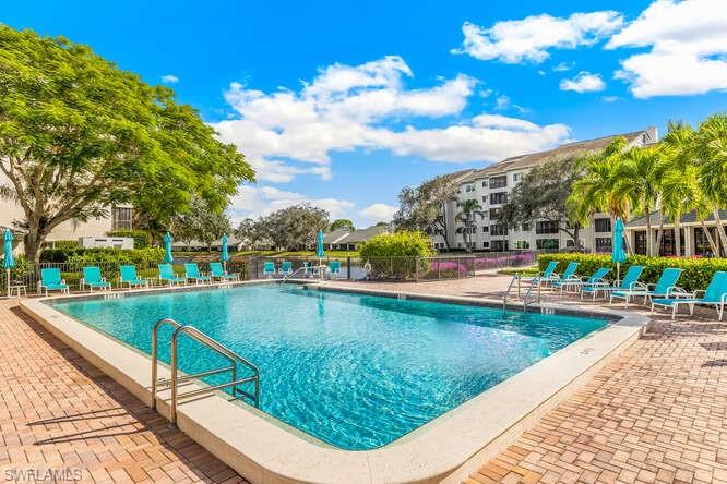 TOWER POINTE AT ARBOR TRACE - Residential